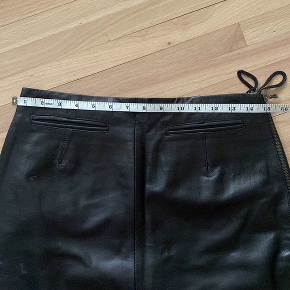 Rene Lezard Sexy Leather Skirt with zipper slit - Picture 7 of 8